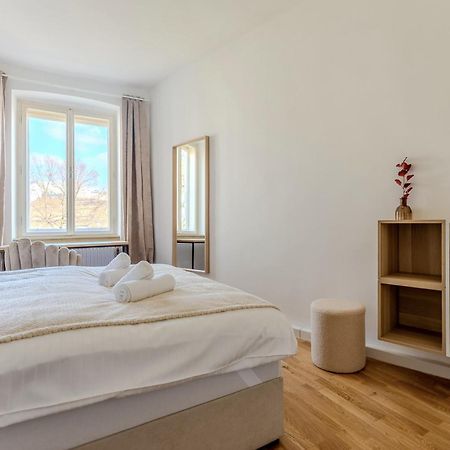 Urbansuite In Der Innenstadt Krems an der Donau Buitenkant foto